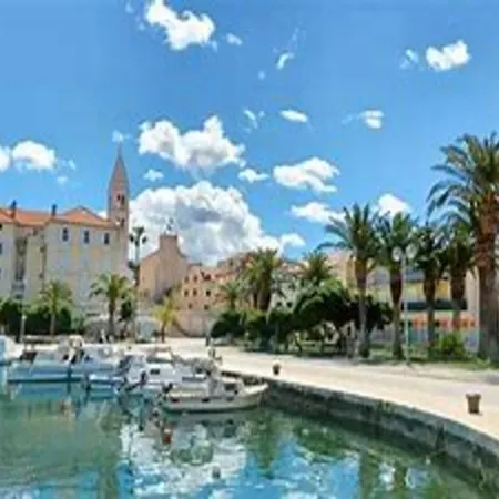 Appartement Boguvila - One-bedroom With Terrace A3 - St Supetar